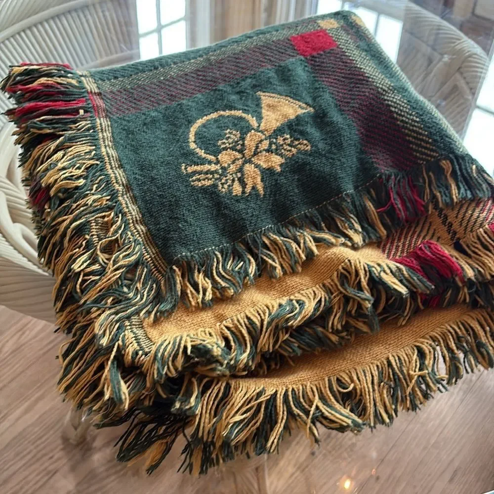 Festive Green and Gold Holiday Throw Blanket
